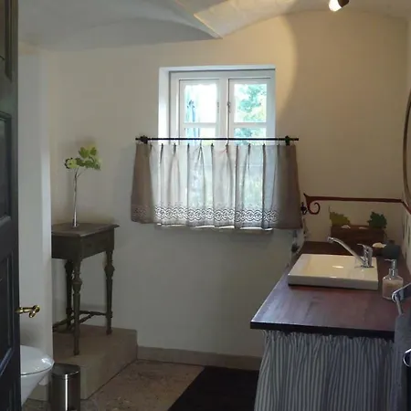 Lynggaard Bed & Breakfast